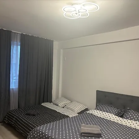 Adela Luxury House Near Christmas Market * קריובה